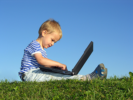 Ernährungstagebuch auf dem Laptop erleichtert die Übersicht